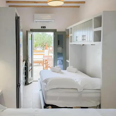 A La Residences 04 *