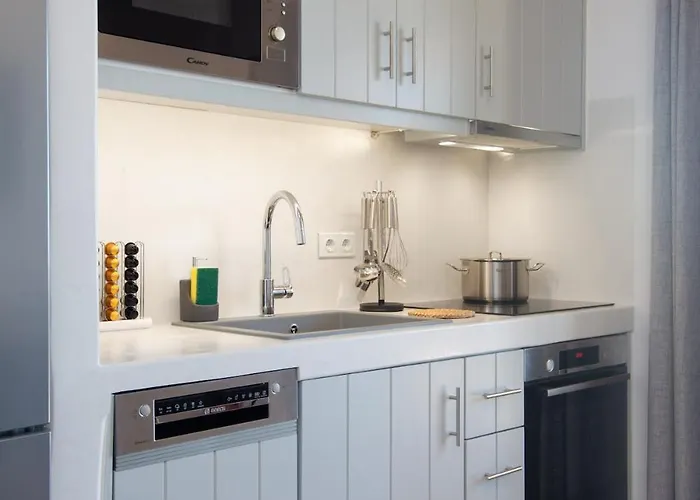 A La Residences 04 *